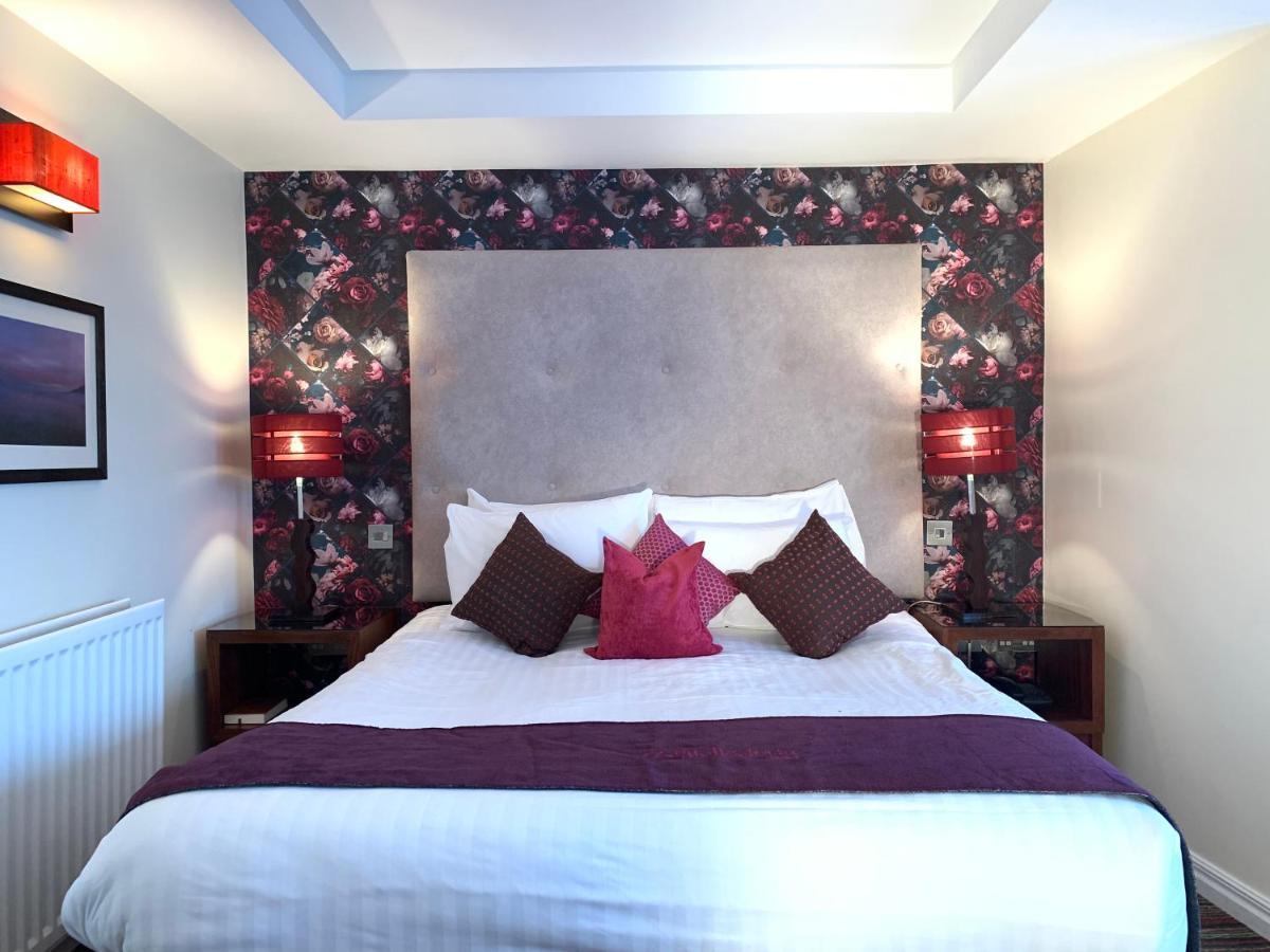 The Whistledown Hotel Уорънпойнт Екстериор снимка
